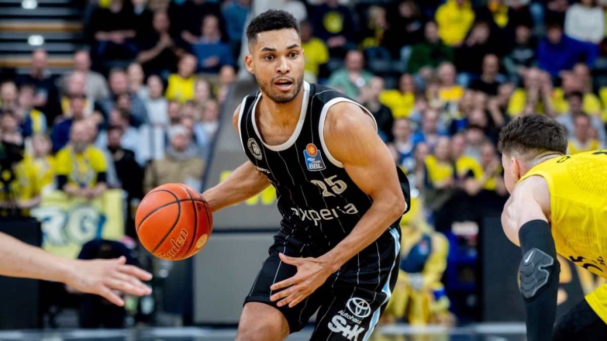 Kenneth Ogbe im Trikot der Hamburg Towers (Archivbild, 2025). (Foto)