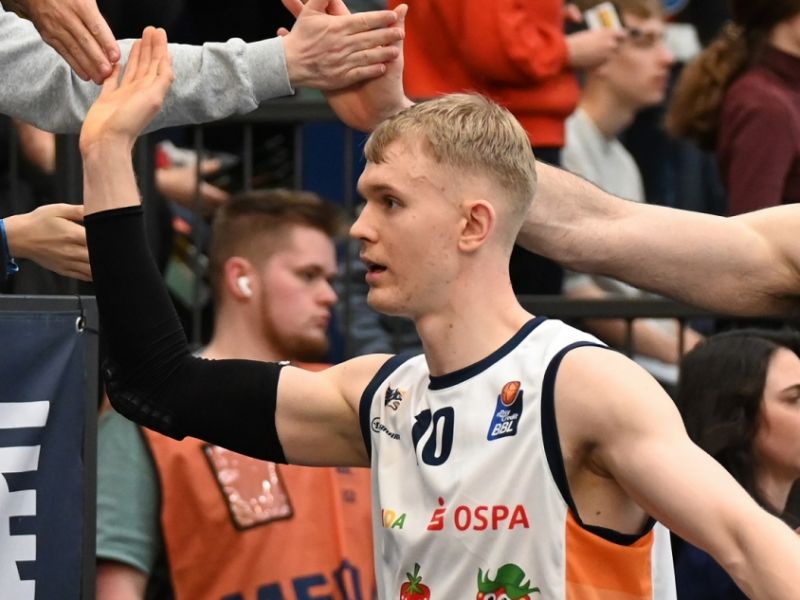 Lukasz Kolenda: BBL-Statistiken, Steckbrief und aktuelle Zahlen