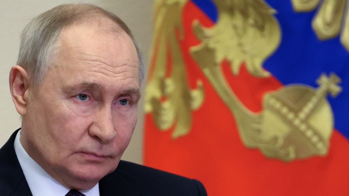 Wladimir Putins Internet-Sperre hat weitreichende Folgen f&uuml;r Millionen Russen, die nun weder bezahlen noch telefonieren k&ouml;nnen. (Foto)