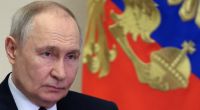 Wladimir Putins Internet-Sperre hat weitreichende Folgen für Millionen Russen, die nun weder bezahlen noch telefonieren können.