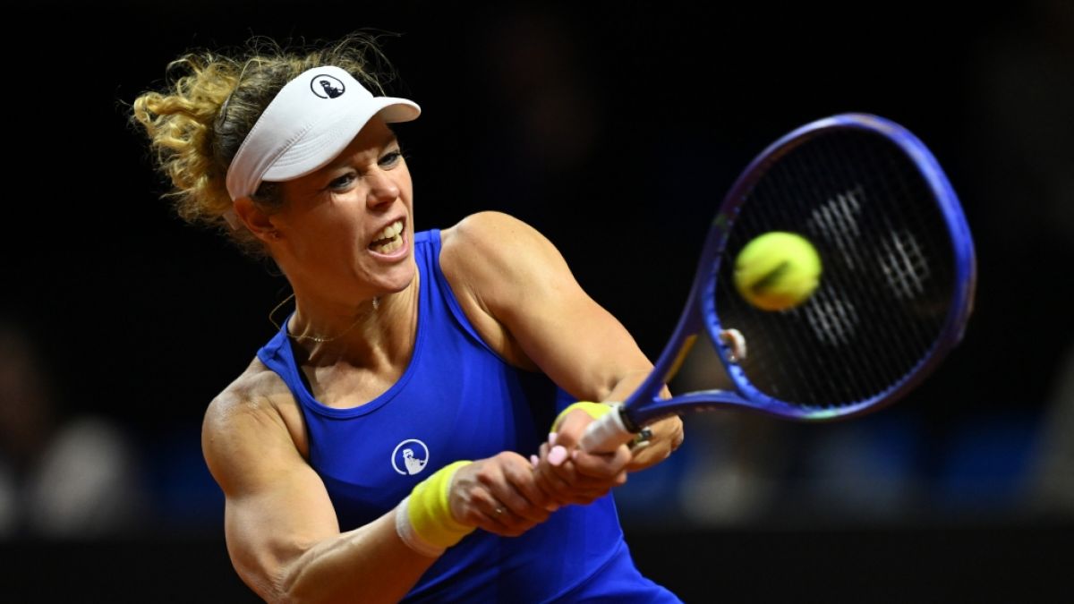 Tennis: WTA-Tour - Stuttgart, Einzel, Frauen, 1. Runde. Siegemund (Deutschland) - Tomowa (Bulgarien). Laura Siegemund in Aktion, am 13.04.2026. (Symbolbild) (Foto)