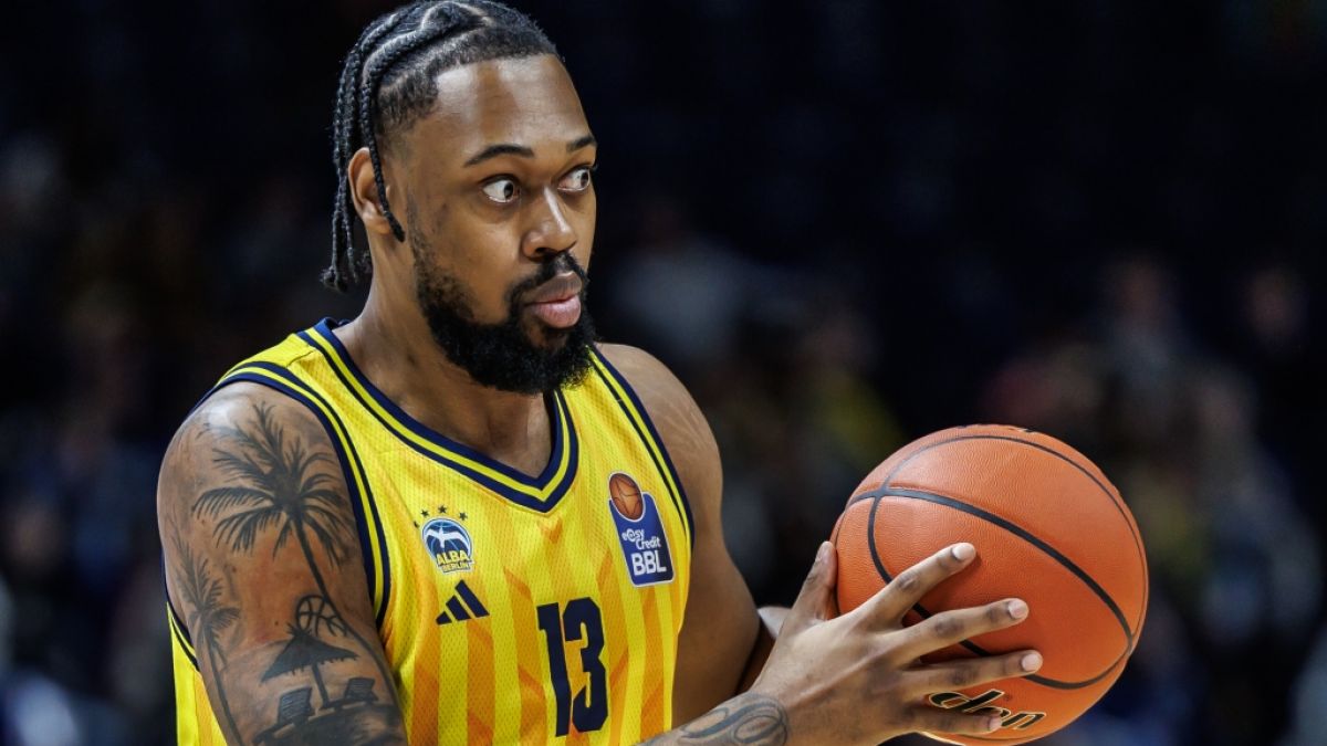 J'Wan Roberts im Trikot von ALBA Berlin (Archivbild, 2026). (Foto)