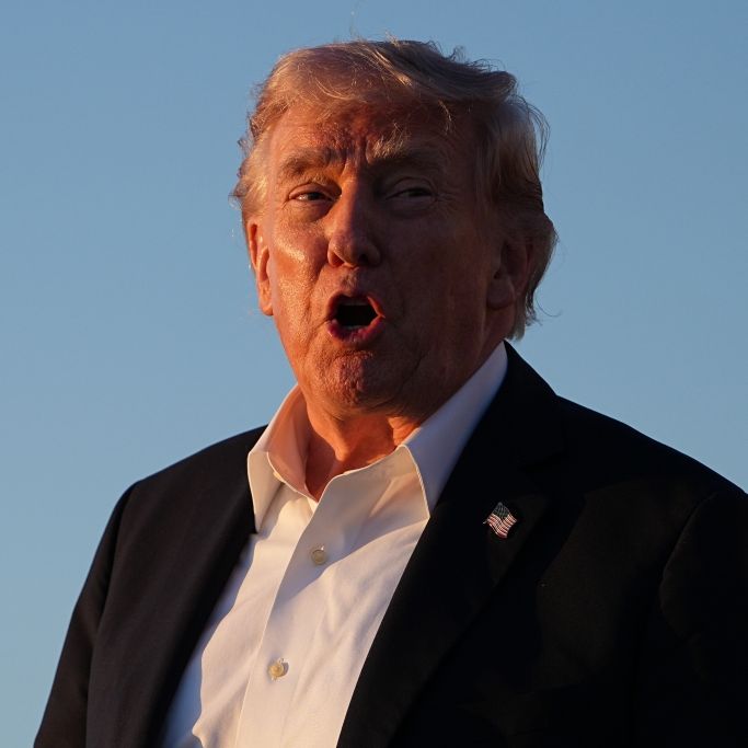 Video enthüllt es - US-Präsident beschimpft Reporterin nach Frage