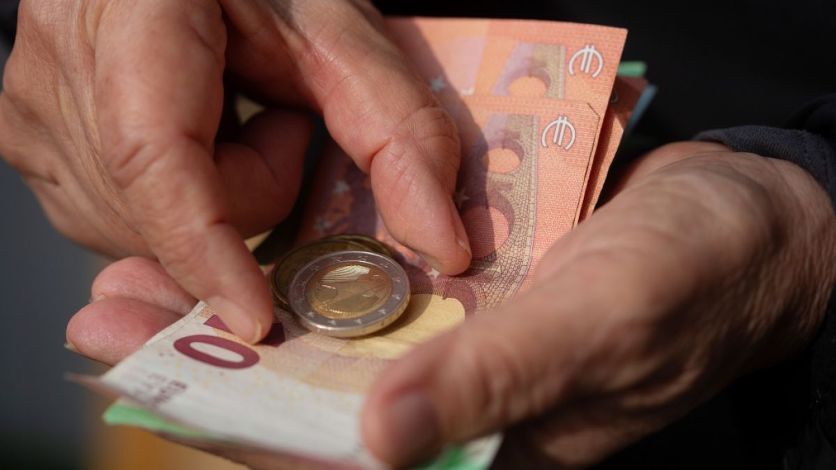 Die gesetzliche Rente d&uuml;rfte bald schon nicht einmal mehr f&uuml;r die Mietkosten reichen, warnen Experten. (Foto)