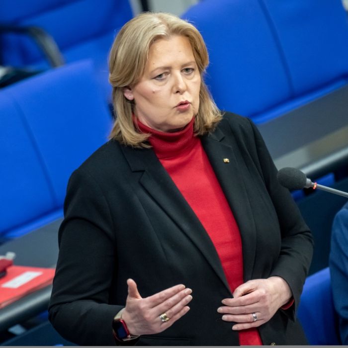 Darf mein Chef mich bald zu 13 Stunden Arbeit verpflichten?