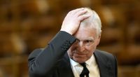 Schwebt Ex-Prinz Andrew in Lebensgefahr? Unweit seines neuen Wohnsitzes nahm die Polizei einen bewaffneten und vermummten Mann fest.