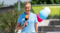 Andrea Kiewel feiert in diesem Jahr insgesamt 40 Jahre Fernsehgarten. Der Saisonstart beginnt am 10.05. wie gewohnt um 12 Uhr.