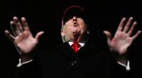 Ein Ex-General attackiert Donald Trump wegen seiner Ukraine-Politik.