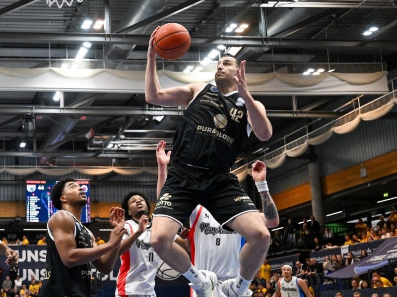 Nemanja Djurisic: Statistiken und Steckbrief des Power Forwards des SYNTAINICS MBC