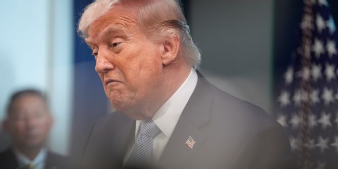 Donald Trump vs. Sadiq Khan