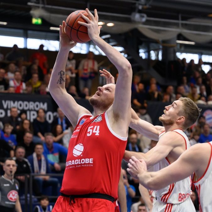 Statistiken, Steckbrief und BBL-Leistungen beim SYNTAINICS MBC