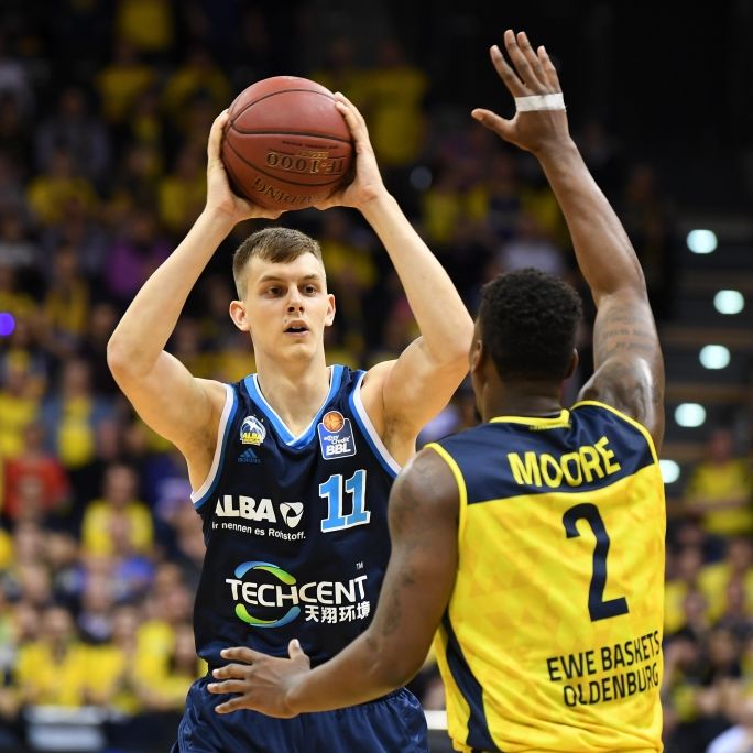 Statistiken und Steckbrief des Power Forwards der SKYLINERS