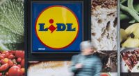 Lidl-Kunden aufgepasst: Aktuell wird eine beliebte Backzutat aus dem Discounter-Sortiment wegen einer Salmonellen-Warnung zurückgerufen.