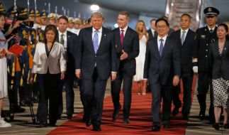 Donald Trump erwartete nach der Landung in Beijing eine Begrüßungszeremonie.