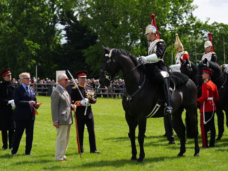 Royal Windsor Horse Show in Windsor: Tod erschüttert König Charles - Soldat nach Sturz gestorben