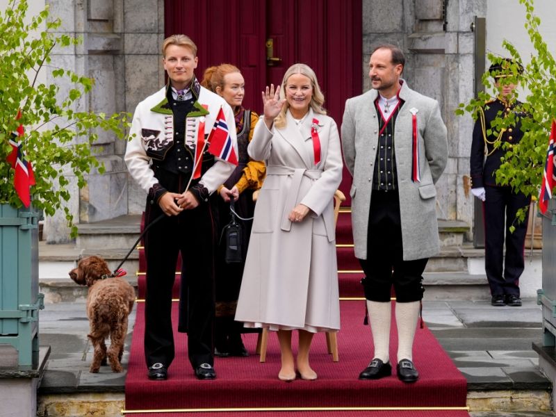 Mette-Marit: Kronprinzessin ringt nach Luft - neue Sorgen um Norwegen-Royal