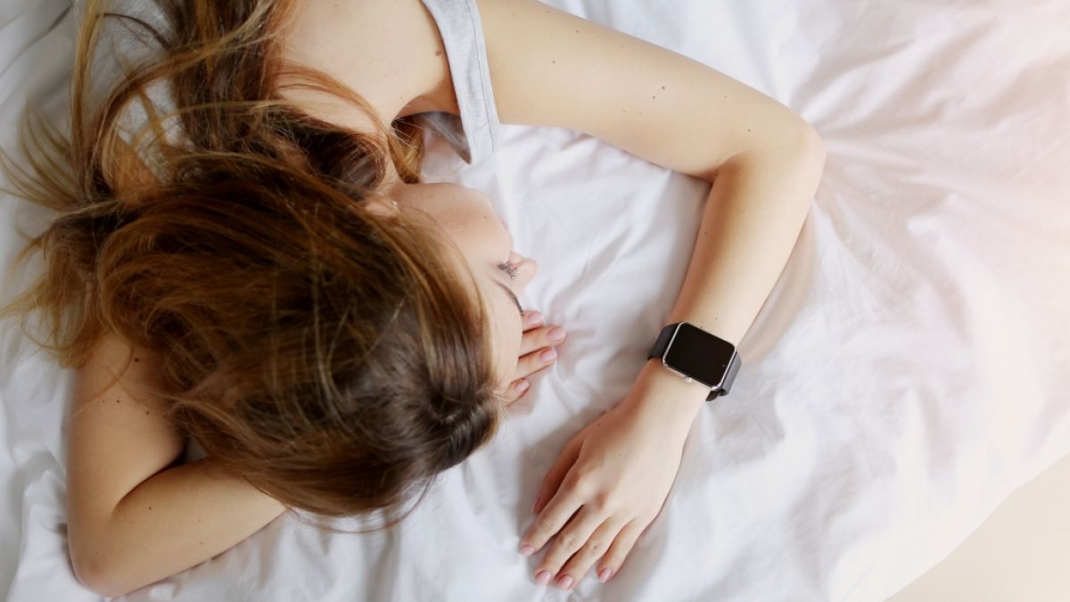 Immer mehr Menschen nutzen Smartwatches, um ihren Schlaf zu &uuml;berwachen. (Foto)