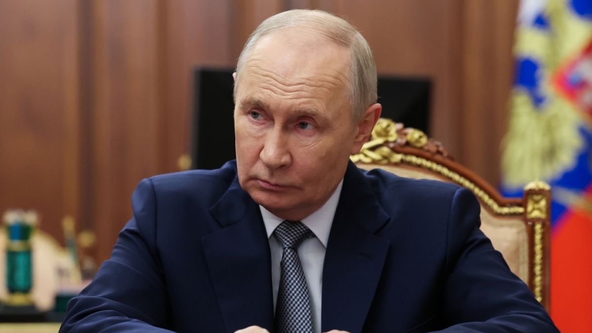 Wladimir Putin wird im im Ukraine-Krieg mit einer neuen ukrainsichen Drohnenstrategie konfrontiert. (Foto)