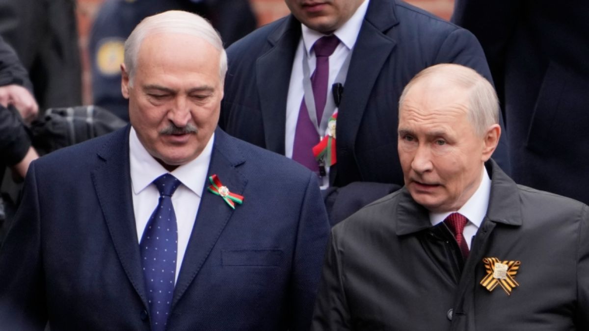 Wladimir Putin (rechts) und Alexander Lukaschenko gelten als treue Verb&uuml;ndete. (Foto)