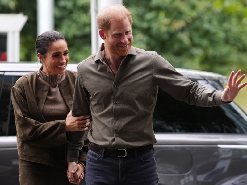 Prinz Harry und Meghan: Zum Hochzeitstag steht plötzlich Charles' Luxus-Geschenk im Fokus
