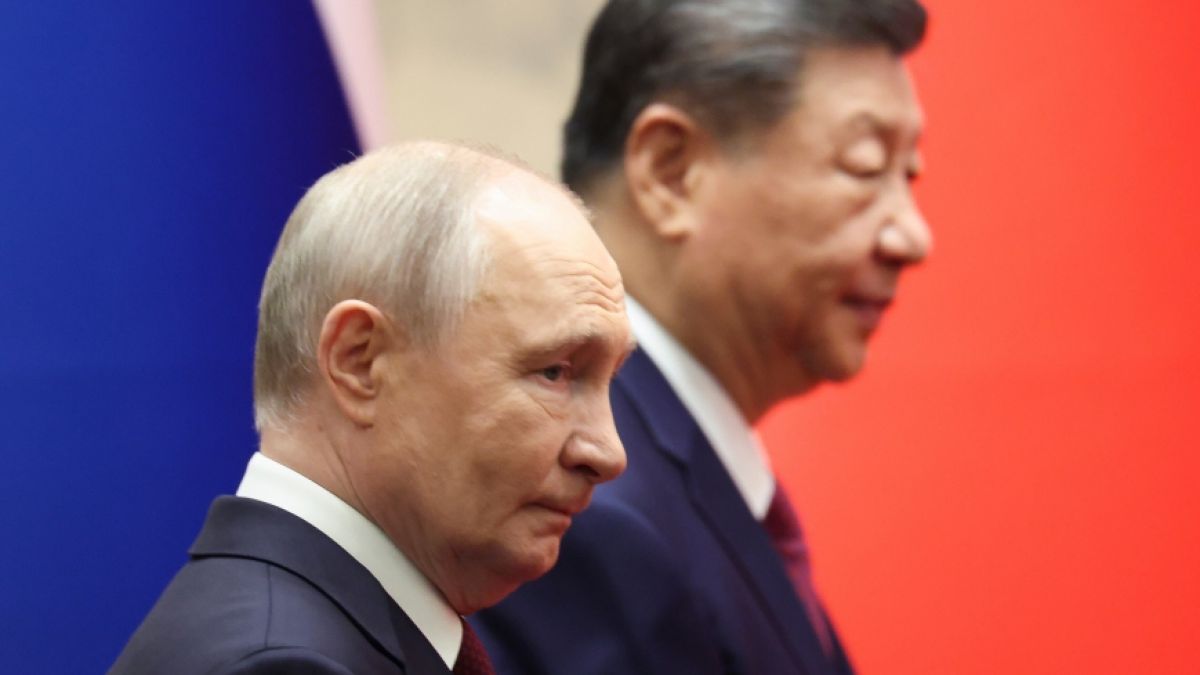Wladimir Putin sorgt mit seinem Gang wieder einmal f&uuml;r Schlagzeilen. (Foto)