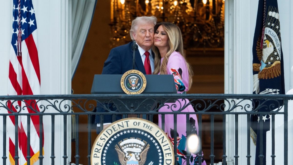 Beim Kongresspicknick am Wei&szlig;en Haus lie&szlig; Melania Trump ihren Ehemann Donald Trump eiskalt abblitzen. (Foto)
