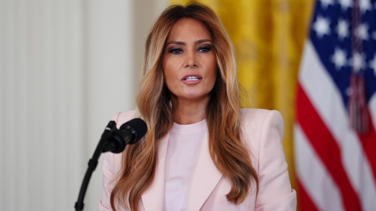 Melania Trump wird die Epstein-Schlagzeilen nicht los. (Foto)