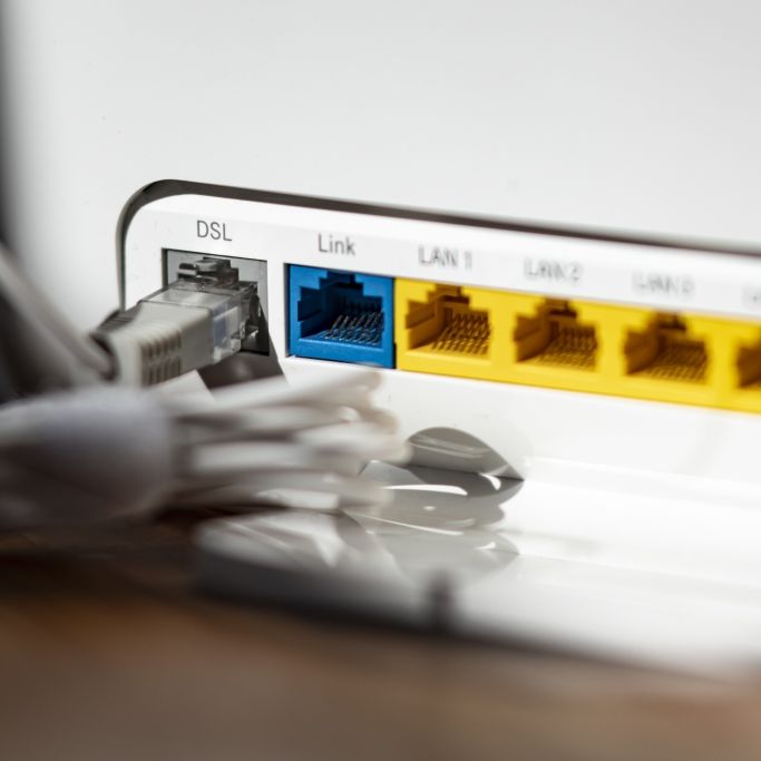 Internetanbieter im Vergleich - Telekom ist schneller, Vodafone günstiger