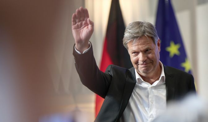 "Goldener Käfig" - Ex-Kanzler-Kandidat spricht über die Zeit danach Robert Habeck