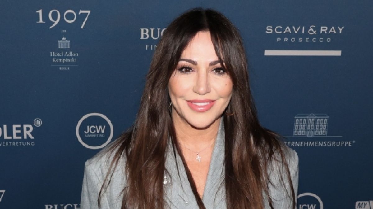 Ein Instagram-Gru&szlig; verr&auml;t es: Simone Thomalla freut sich ganz besonders auf den bevorstehenden Sommer. (Foto)
