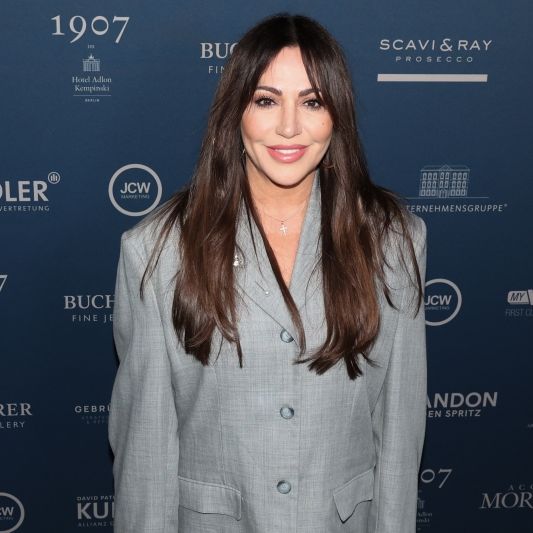 Ein Instagram-Gruß verrät es: Simone Thomalla freut sich ganz besonders auf den bevorstehenden Sommer.