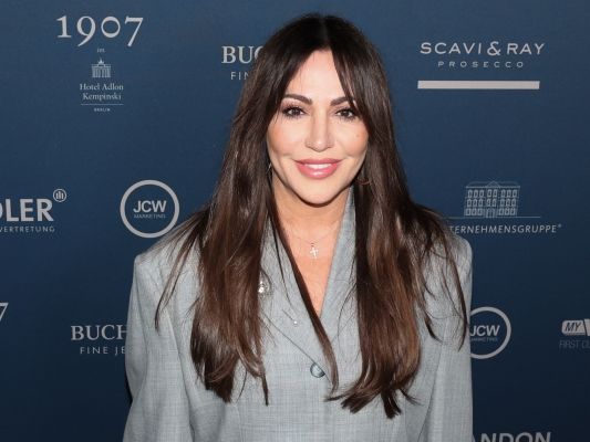 Simone Thomalla: Dekolleté-Ansage an den Sommer - "Augen auf" bei diesem Blickfang
