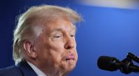 Eine ehemalige Trump-Unterstützerin rechnet bitterböse mit dem US-Präsidenten ab.