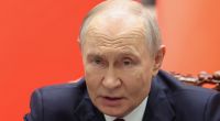 Wladimir Putin dürften die Berichte über Explosionen auf einem strategisch wichtigen Militärflughafen bei Krasnodar die Sorgenfalten auf die Stirn treiben.