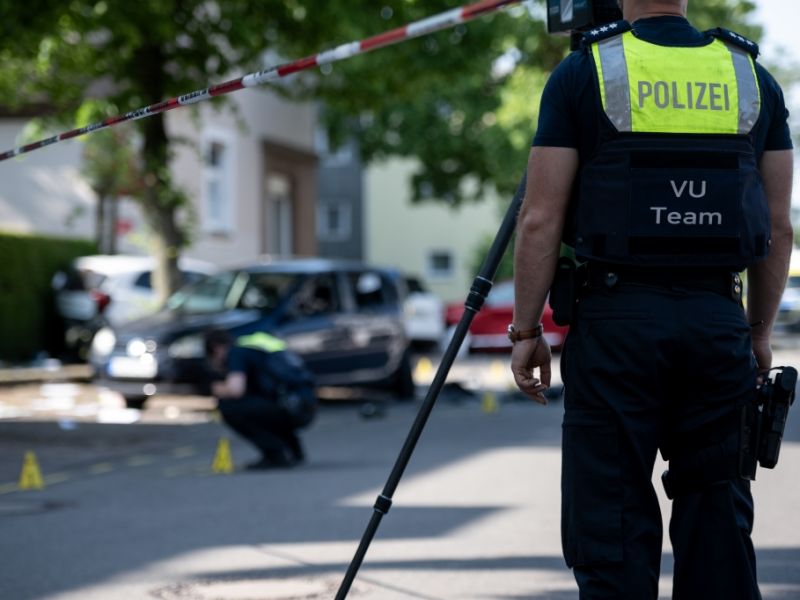 Tödlicher Autounfall in Dinslaken: 2 Kinder gestorben - wieso raste die Frau in die Schüler?