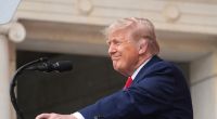 Donald Trump prahlt damit, dass er dreimal einen Demenz-Test bestanden habe.