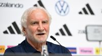 DFB-Sportdirektor Rudi Völler hält nichts von politischen Aktionen bei der Fußball-WM 2026.