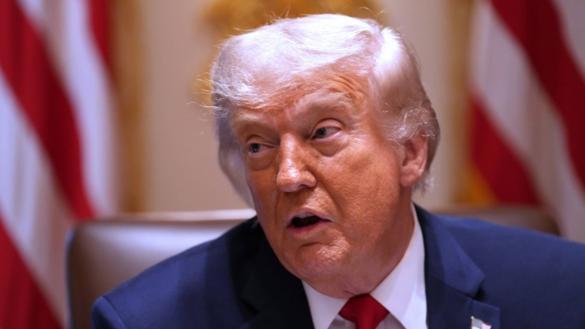 Donald Trump hat sich mit dem Iran-Krieg laut Expert:innen keinen Gefallen getan. Nun soll ein angeblicher Friedensdeal im Raum stehen. (Foto)