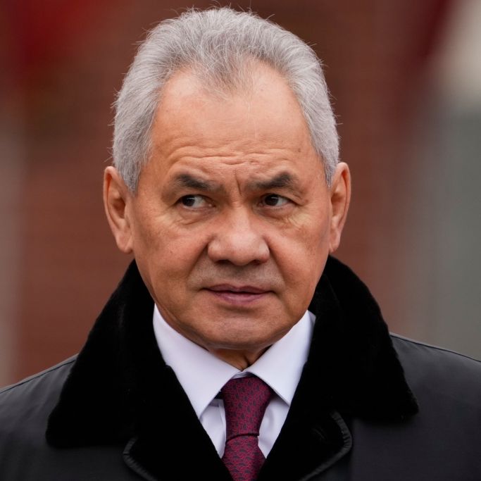 Ex-Verteidigungsminister droht der Ukraine - Angriff kann jeden Moment passieren