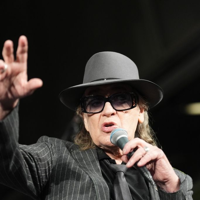Rock-Legende im Krankenhaus - Musiker gibt Update zu seinem Zustand