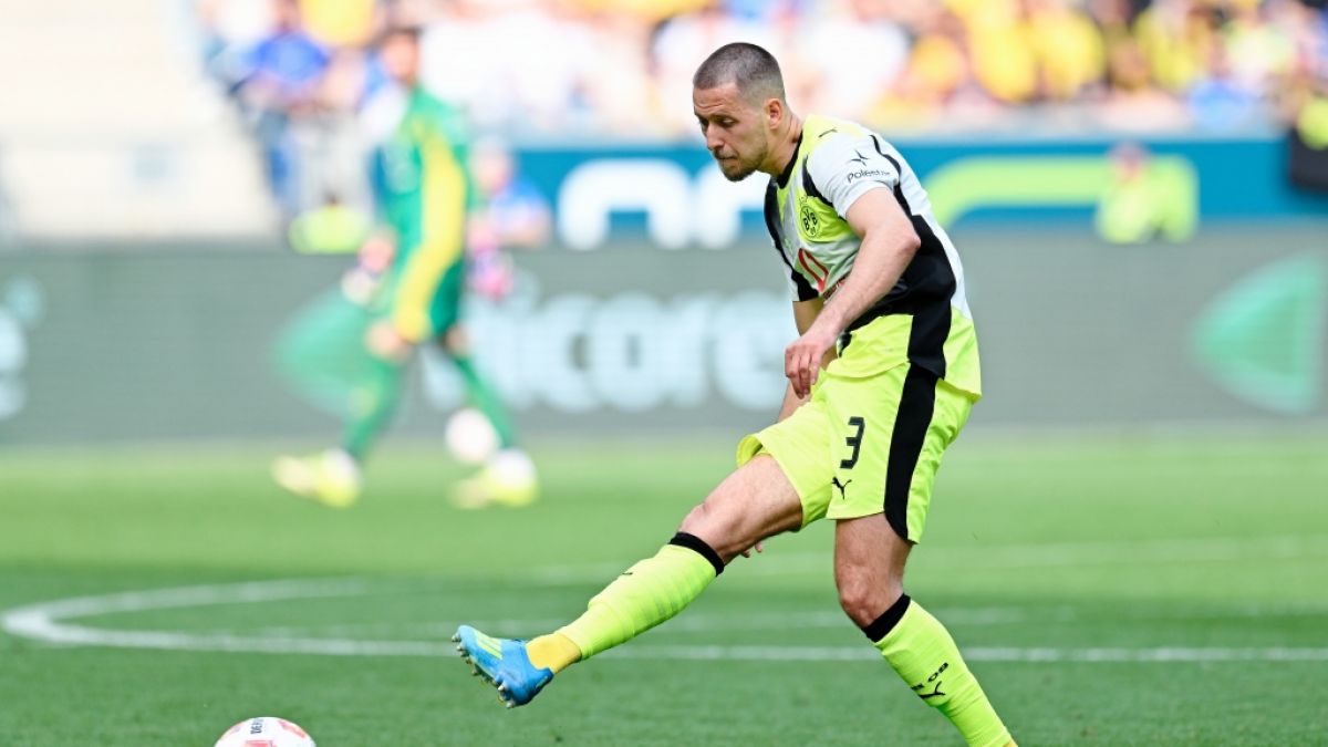 Waldemar Anton ist deutscher Nationalspieler und Verteidiger bei Borussia Dortmund. (Foto)