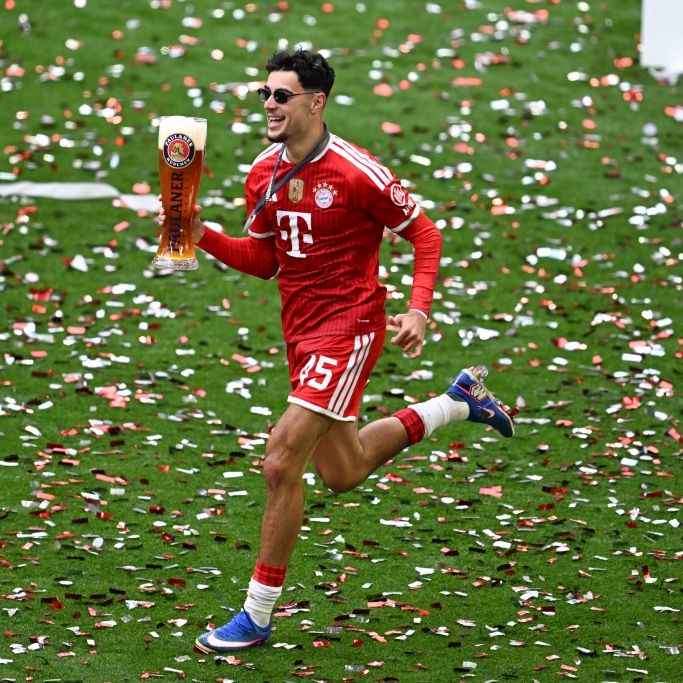 Er wurde vom Balljungen zum Nationalspieler - so lebt der FC-Bayern-Star