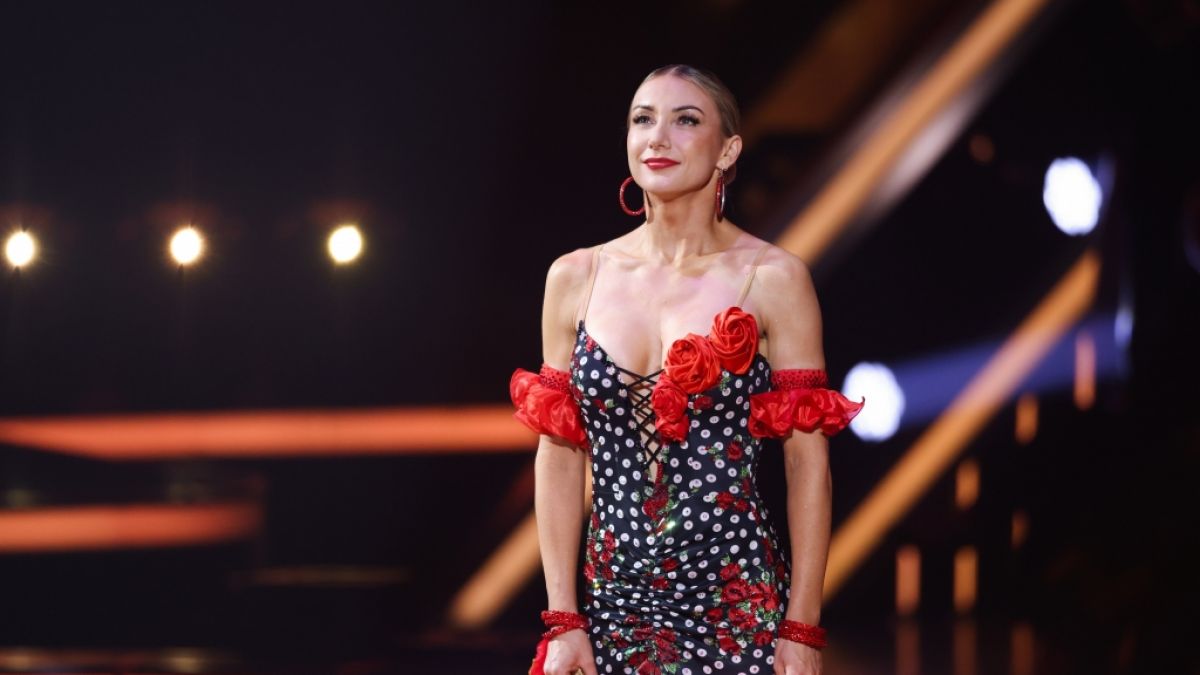 Anna-Carina Woitschak ist der neue "Dancing Star". (Foto)