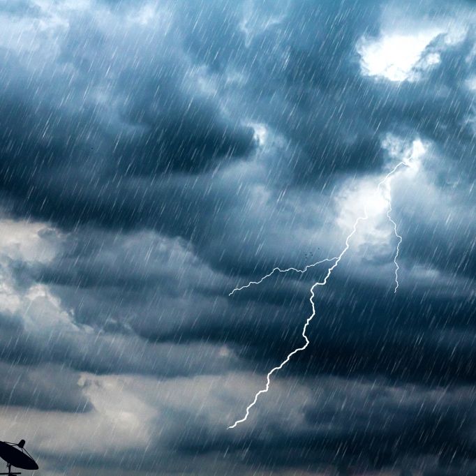 Gewitterfront kracht über Deutschland - DWD warnt vor Hagel und Starkregen