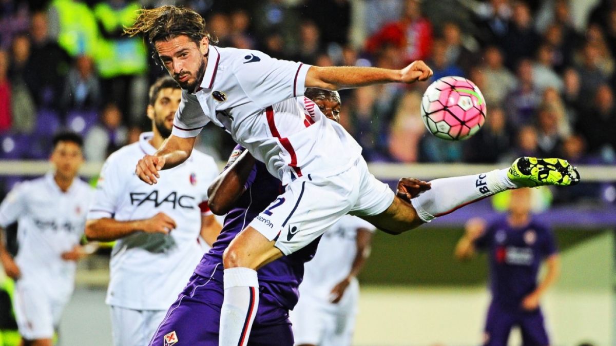 Der ehemalige griechische Nationalspieler Marios Oikonomou, der 2015 f&uuml;r den FC Bologna spielte, ist gestorben. (Foto)