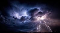 Fronleichnam fällt ins Wasser: Der Deutsche Wetterdienst warnt erneut vor Unwettern.