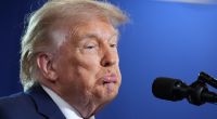 Trump stürzt auf historisches Umfragetief – und sagt, die finanzielle Lage der Amerikaner interessiere ihn nicht