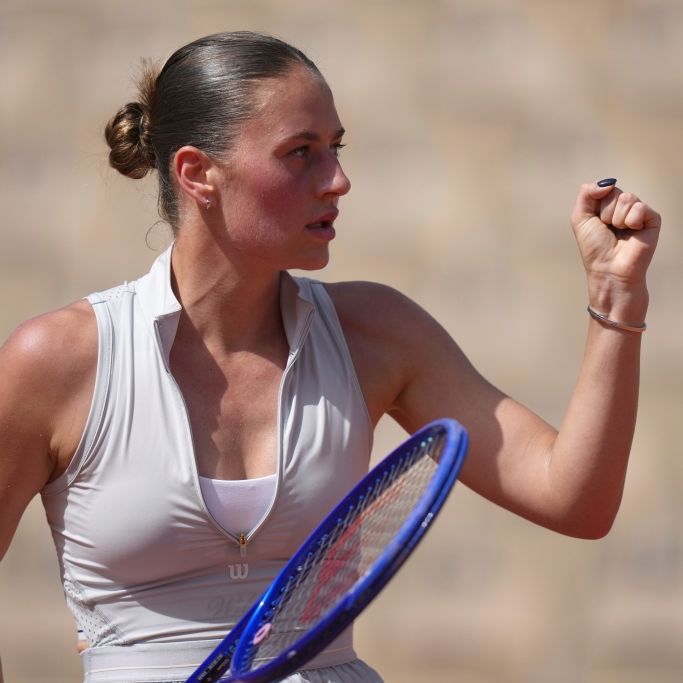 Tennis: Grand Slam/WTA-Tour/French Open, Einzel, Frauen, 1. Runde. Die Ukrainerin Marta Kostyuk reagiert während ihres Spiels gegen die Spanierin Selekhmeteva, vom 24.05.2026. (Symbolbild)