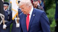 Bittere Klatsche für Donald Trump: Seine Anklägerin E. Jean Carroll kostete den US-Präsidenten nicht nur knapp 90 Millionen Dollar, sondern auch den Rückhalt seiner treuesten Wähler, wie eine aktuelle Umfrage zeigt.