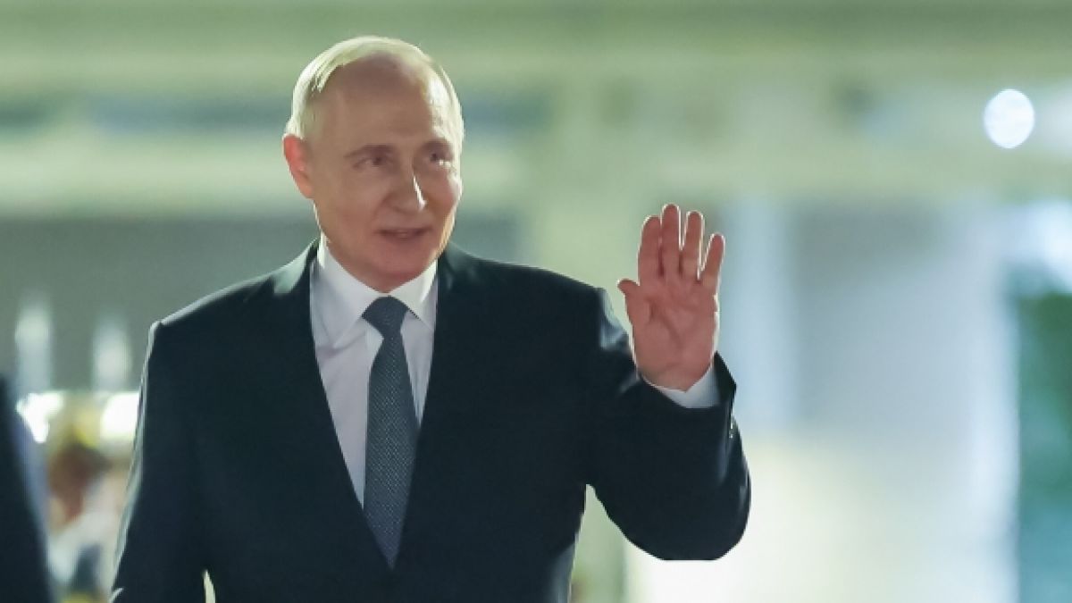 Er schreckt selbst vor dem Einsatz von Phosphor-Bomben nicht zur&uuml;ck - Wladimir Putin. (Foto)